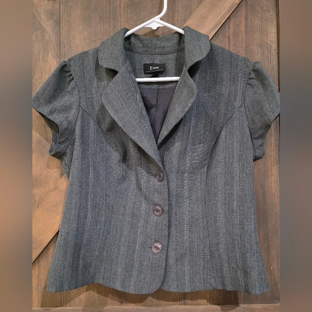 B•Wear Byer California Short Sleeve Women's Blazer Size XL - Picture 1 of 7